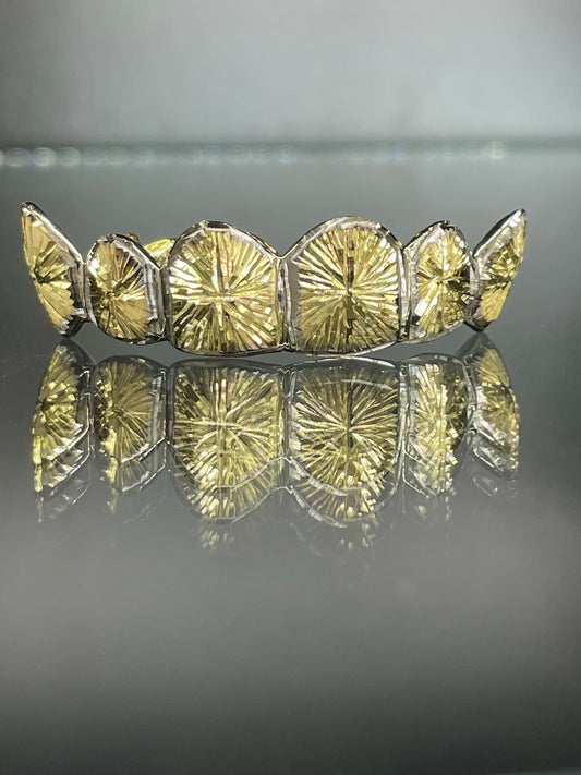 6 Teeth Gold Grillz  - 6 Tops/Bottoms (Starburst Diamond Cut)
