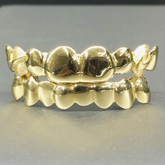 16 Teeth Gold Grillz - 8 Tops/Bottoms (Custom Logo Fangs)
