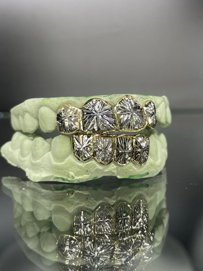 8 Teeth Gold Grillz - 4 Tops/Bottoms (Starburst)